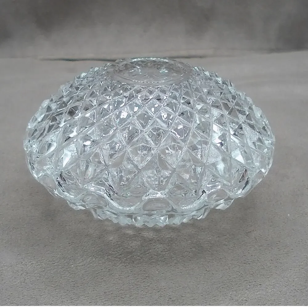 Covetro Trinket Clam Shell Box Diamond Pattern Vintage Italy Clear Glass MCM